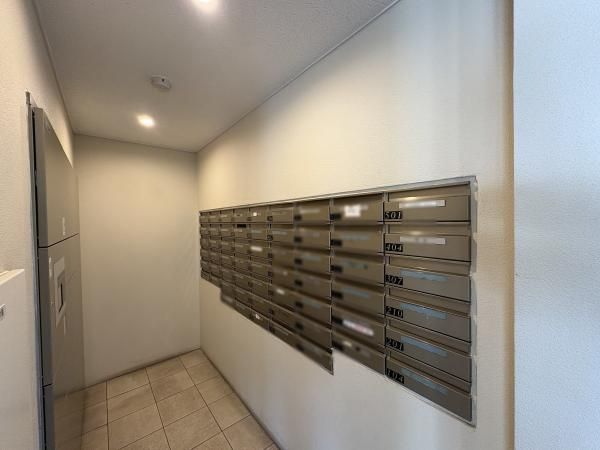 2LDK Apartment for Sale in Kamakura, Kanagawa - 59.98m2 - Thumbnail 3