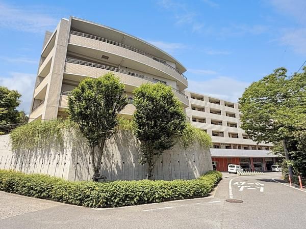 3LDK Apartment for Sale in Aoba Ward, Yokohama - 105m2 - Thumbnail 3