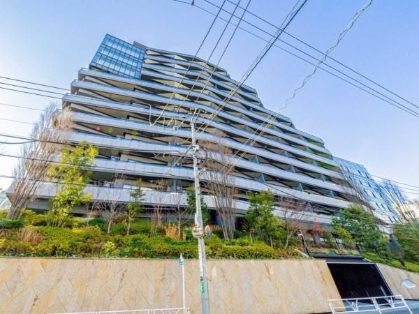 PROUD Ebisu Hillside Garden 2LDK Apartment for Sale in Shibuya - Thumbnail 2