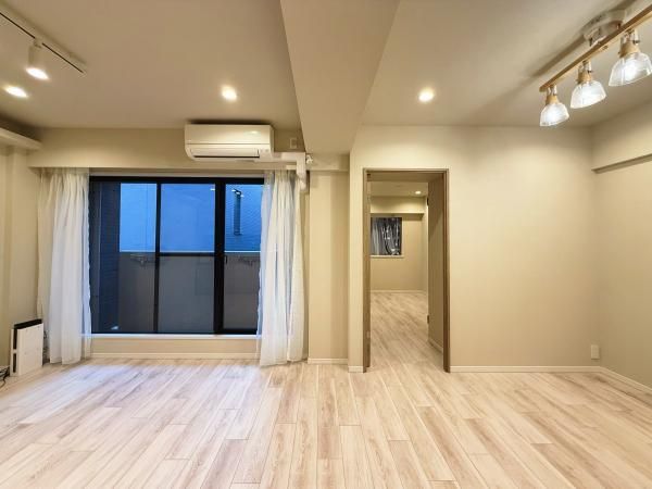 Renovated 1LDK Apartment for Sale in Shibuya, Tokyo - Thumbnail 3