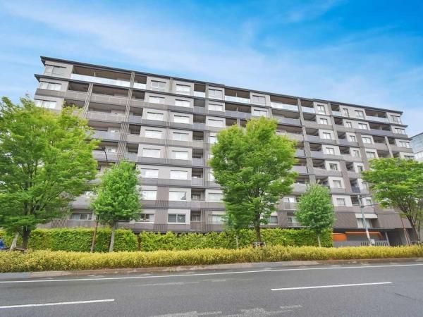 Premist Kyoto Saiin 4LDK+WIC Condo for Sale in Ukyo Ward - Thumbnail 3