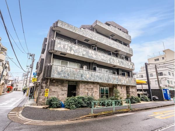 1DK Apartment for Sale in Nakano, Tokyo - 43.5m² - Thumbnail 2