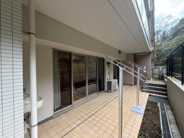Renovated 3LDK Apartment for Sale in Totsuka, Yokohama - Thumbnail 4