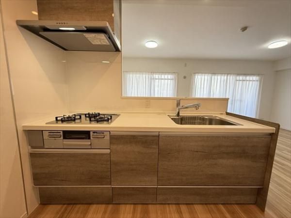 Renovated 3LDK Apartment in Kita Ward, Kyoto for Sale - Thumbnail 2
