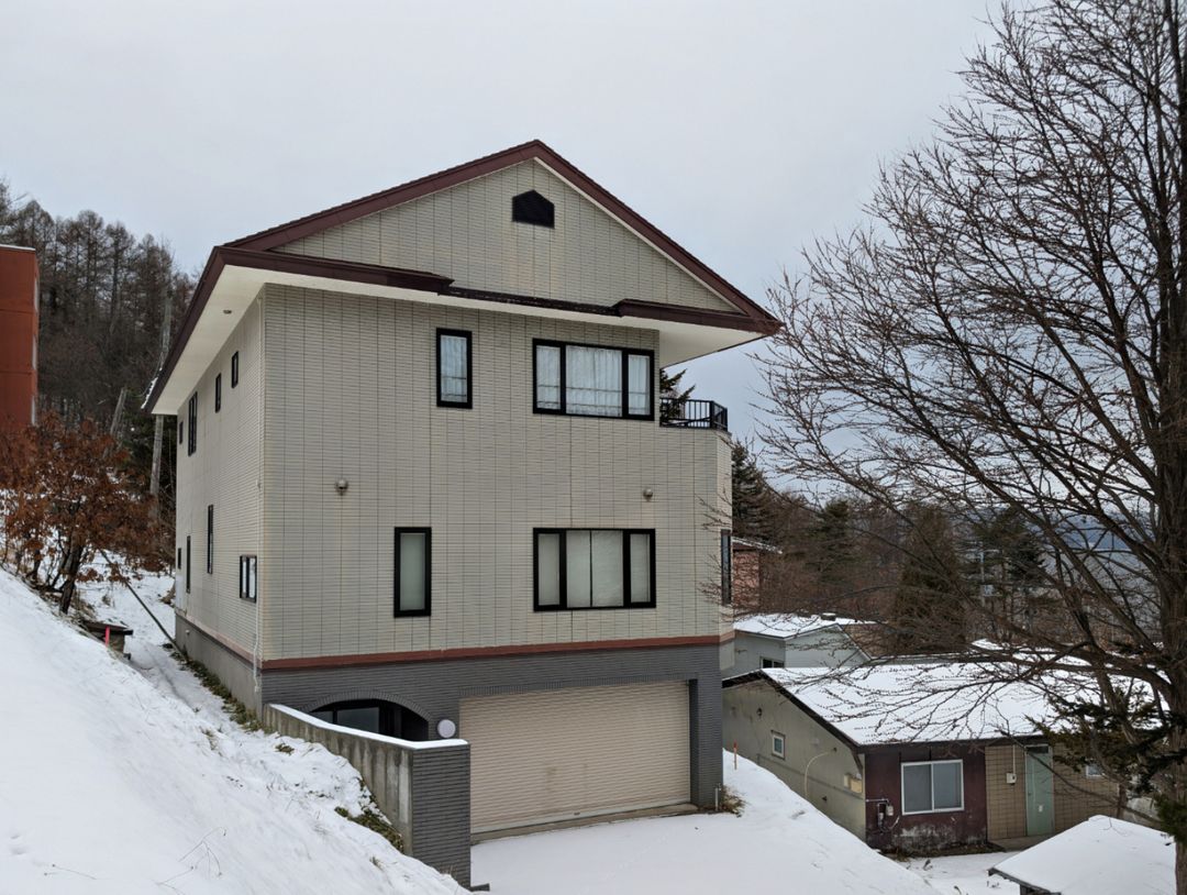 Toya Lakeview Onsen Lodge for Sale in Hokkaido - Image 1