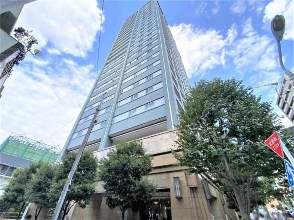 Renovated 2LDK Apartment in City Tower Ikebukuro, Toshima-ku - Thumbnail 4