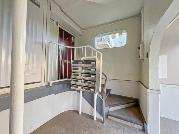 Renovated 3LDK Apartment in Nijigaoka, Kawasaki - 63m2 - Thumbnail 3