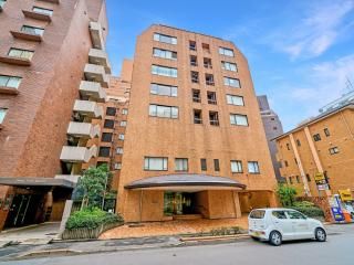 3LDK Apartment for Sale in Ichibancho, Chiyoda, Tokyo - Thumbnail 2