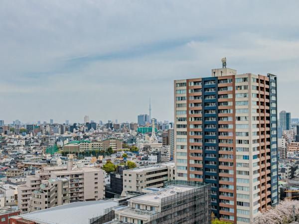 3LDK Apartment for Sale in Kamikebukuro, Toshima-ku, Tokyo - Thumbnail 2
