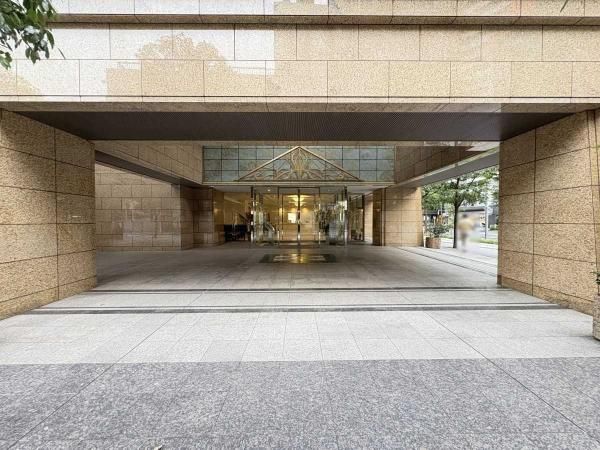2LDK Apartment for Sale in Higashi-Ikebukuro, Toshima Ward - Thumbnail 3