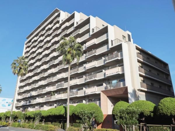 3LDK Top Floor Apartment in Funabashi, Chiba - Thumbnail 3