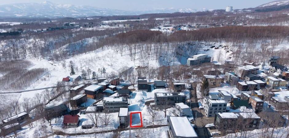 165 sqm Land for Sale in Lower Hirafu, Niseko - Thumbnail 2