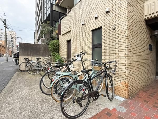 2LDK Apartment for Sale in Ebisu, Shibuya, Tokyo - 52.38m² - Thumbnail 3