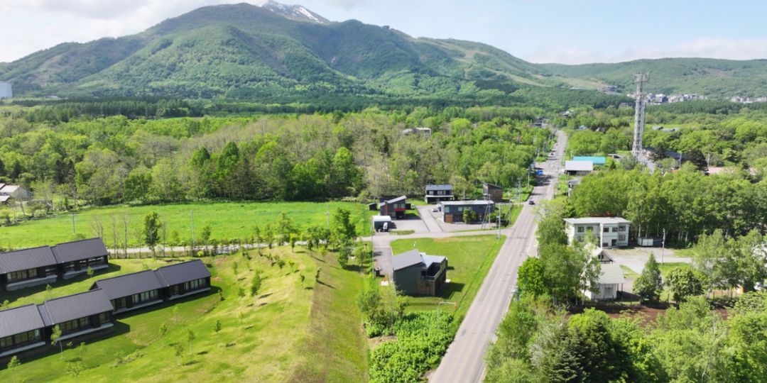 840 sqm Corner Land in Kabayama, Niseko with Mount Yotei Views - Thumbnail 2