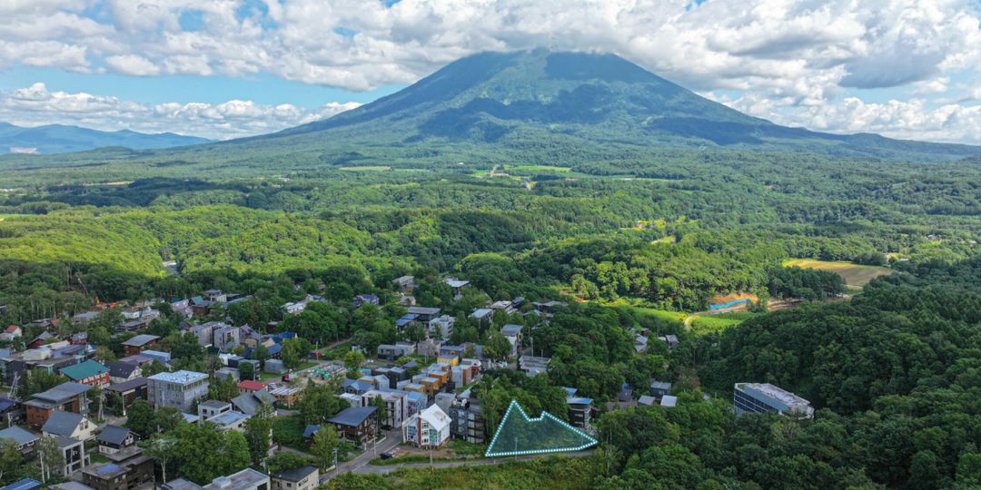 Middle Hirafu Resort View Land for Sale in Niseko, Hokkaido - Thumbnail 2