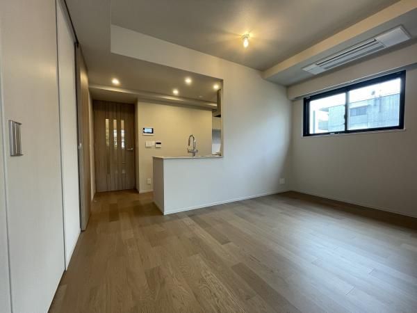 New 2LDK Apartment for Sale in Kichijoji, Tokyo - Thumbnail 3