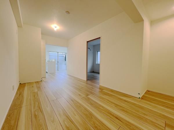 2LDK Apartment for Sale Near Mukogaoka Station, Kawasaki - Thumbnail 4