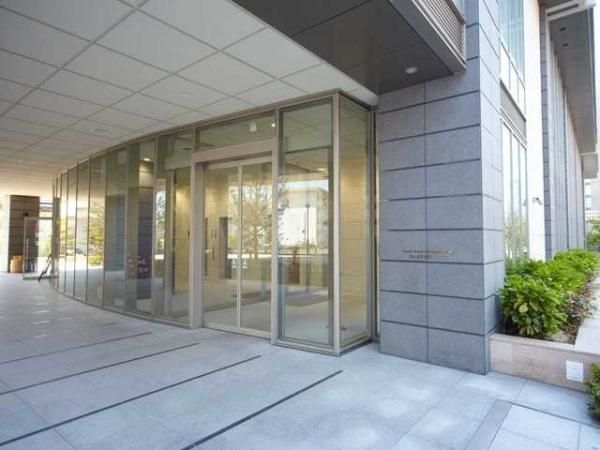 3LDK+N Apartment for Sale in Higashinada-ku, Kobe - Thumbnail 2