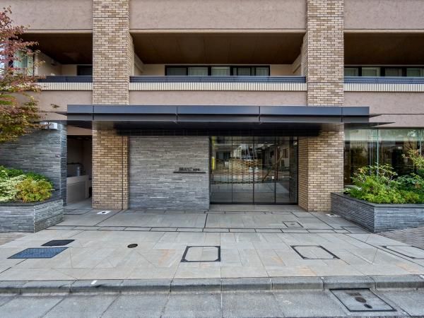 3LDK Apartment for Sale in Minami-Ogikubo, Suginami, Tokyo 73.98m2 - Thumbnail 4