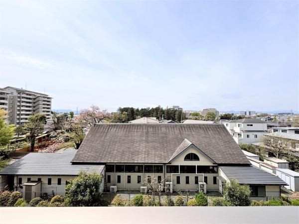 3LDK Apartment for Sale in Hino City, Tokyo - Thumbnail 2