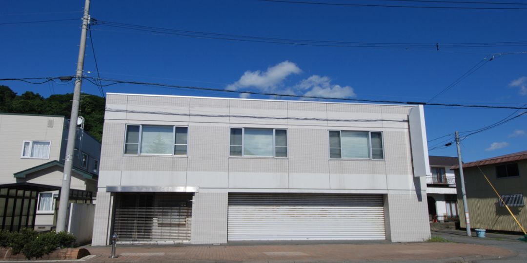 Toya Town Commercial Building for Sale in Hokkaido - Thumbnail 2