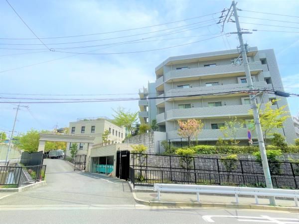 3LDK Apartment for Sale in Nishinomiya, Hyogo - Thumbnail 2