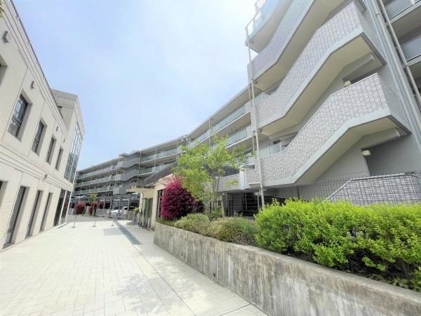3LDK Apartment for Sale in Nishinomiya, Hyogo - Thumbnail 3