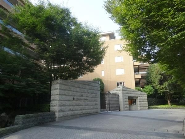 1LDK Apartment in Hiroo, Shibuya - Renovated with 74m² - Thumbnail 2