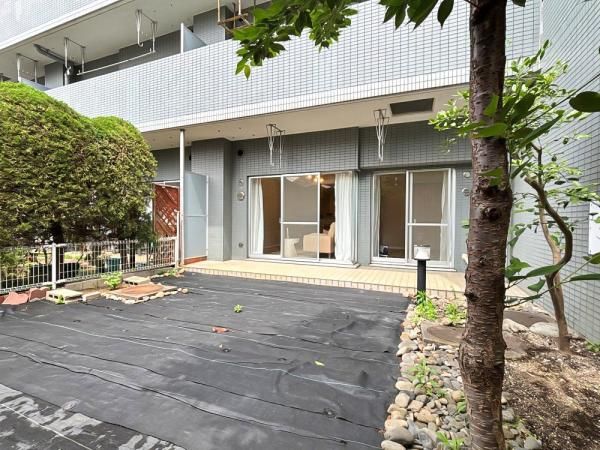 Renovated 3LDK Apartment in Tachikawa, Tokyo with Private Garden - Thumbnail 3