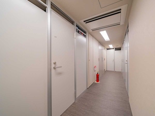 3LDK Apartment in Takanawa, Minato, Tokyo - 79.91m² - Thumbnail 4