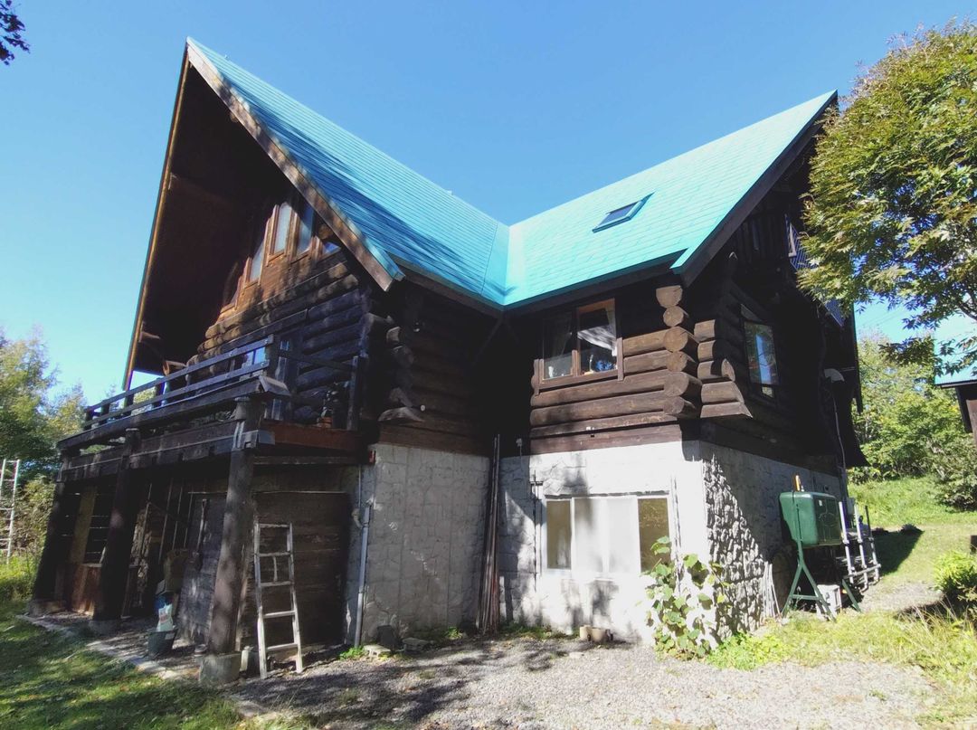 Hand-Cut Log House on 4955 Tsubo Land in Rankoshi, Hokkaido - Thumbnail 2