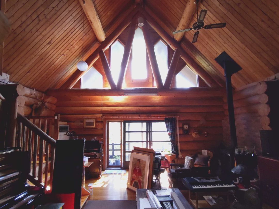 Hand-Cut Log House on 4955 Tsubo Land in Rankoshi, Hokkaido - Thumbnail 4