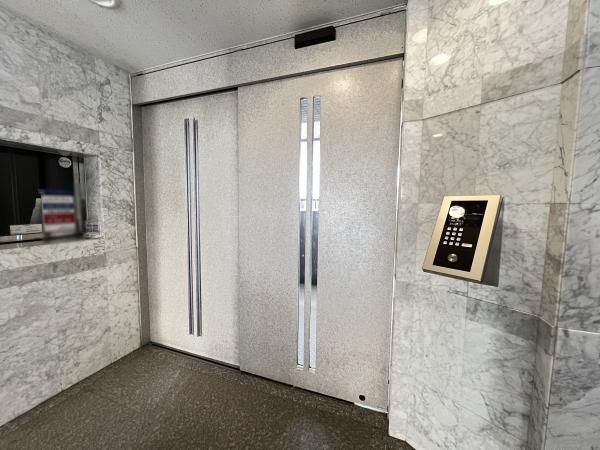 Renovated 1LDK Apartment for Sale in Itabashi-ku, Tokyo - Thumbnail 4