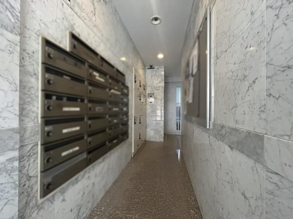 Renovated 1LDK Apartment for Sale in Itabashi-ku, Tokyo - Thumbnail 2
