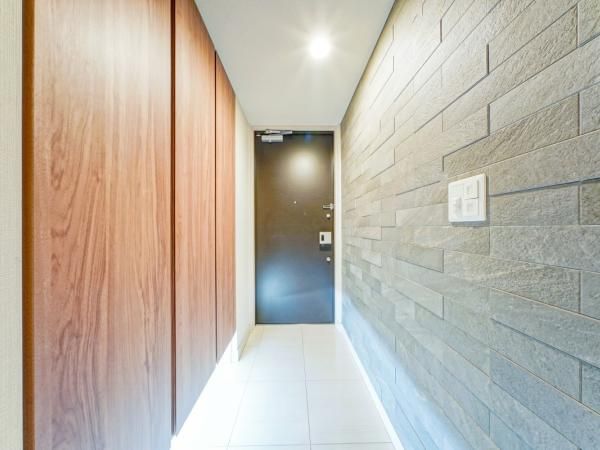 Prime Parks Shinagawa Seaside The Tower 2LDK Apartment for Sale - Thumbnail 3