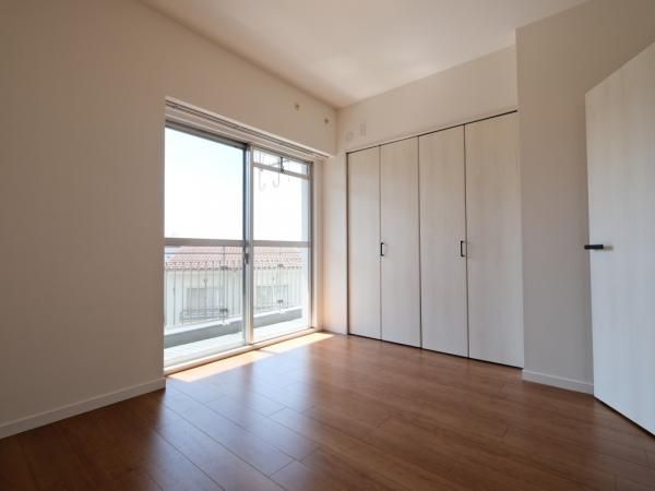 Renovated 4LDK Apartment in Tama City, Tokyo - Thumbnail 4