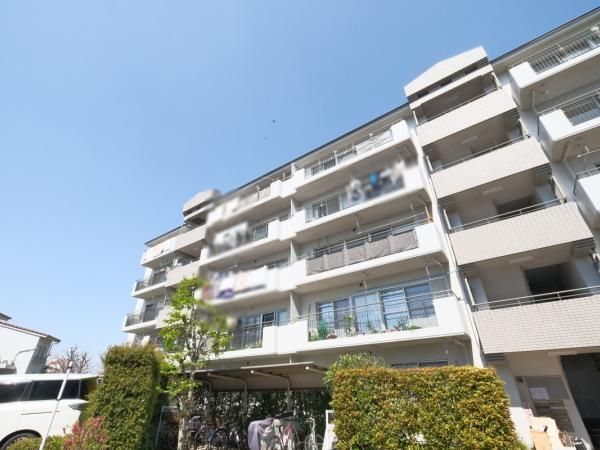 Renovated 4LDK Apartment in Tama City, Tokyo - Thumbnail 3