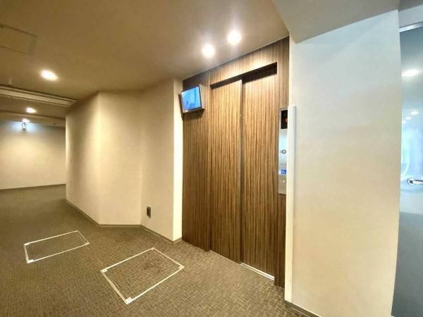 2LDK Geo Yotsuya Sakamachi Apartment for Sale in Shinjuku - Thumbnail 3