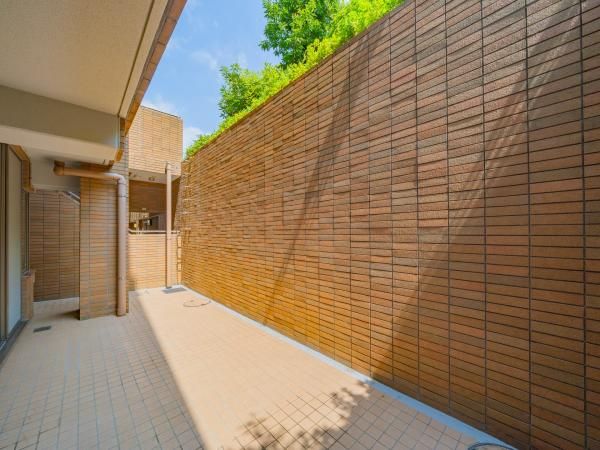 Spacious 4LDK Apartment in Setagaya, Tokyo - Thumbnail 4