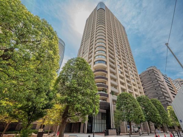Renovated 1LDK Apartment in Park Court Toranomon Atago Tower - Thumbnail 2