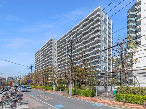 2LDK Apartment for Sale in Takatsu-ku, Kawasaki - Thumbnail 2
