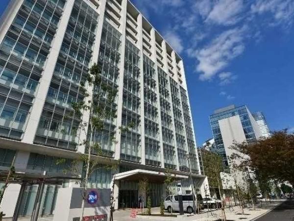 2LDK Apartment for Sale in Kachidoki, Chuo-ku, Tokyo - Thumbnail 3