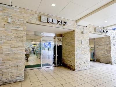 Spacious 4LDK House for Sale in Yokosuka, Kanagawa — Front_door, Yokosuka, Kanagawa