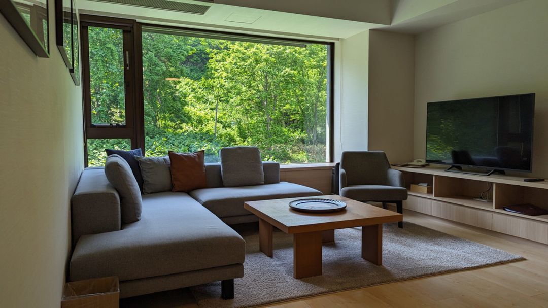 Ki Niseko 527 Ski-In Ski-Out 1.5 Bedroom Condo in Hirafu - Thumbnail 3