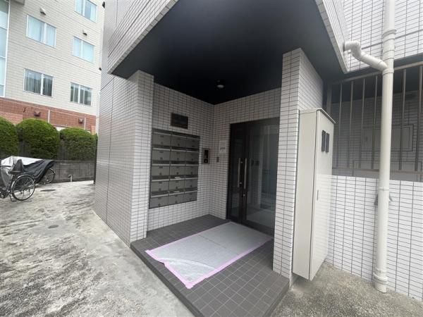 3LDK Apartment for Sale in Higashi-Oi, Shinagawa, Tokyo - Thumbnail 3