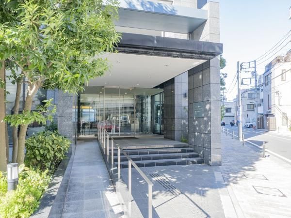 1LDK Apartment for Sale in Toshima City, Tokyo – 57.63m2 - Thumbnail 3