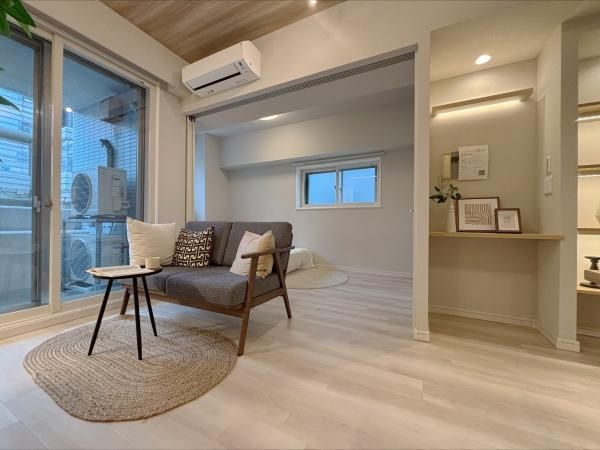Renovated 1LDK Apartment in Nishi-Azabu, Minato-ku - Thumbnail 4