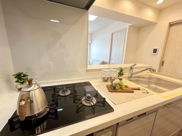 3LDK Apartment for Sale in Tsurumi-ku, Yokohama - 61.6m2 - Thumbnail 4