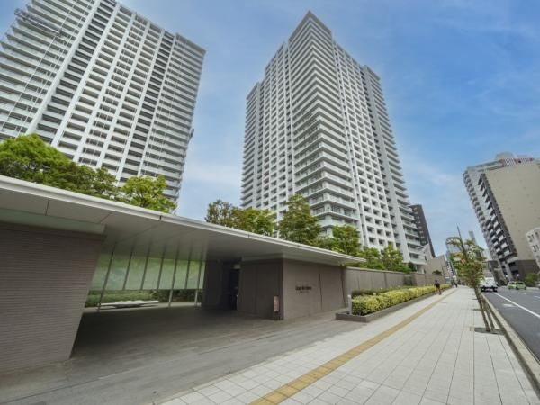 2LDK Apartment for Sale in Omiya, Saitama - 61.42m2 - Thumbnail 2