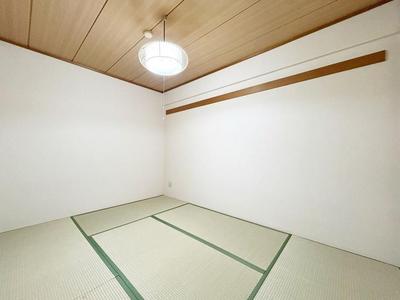2LDK Apartment for Sale in Higashi-ku, Sapporo, Hokkaido — Interior, Higashi, Hokkaido